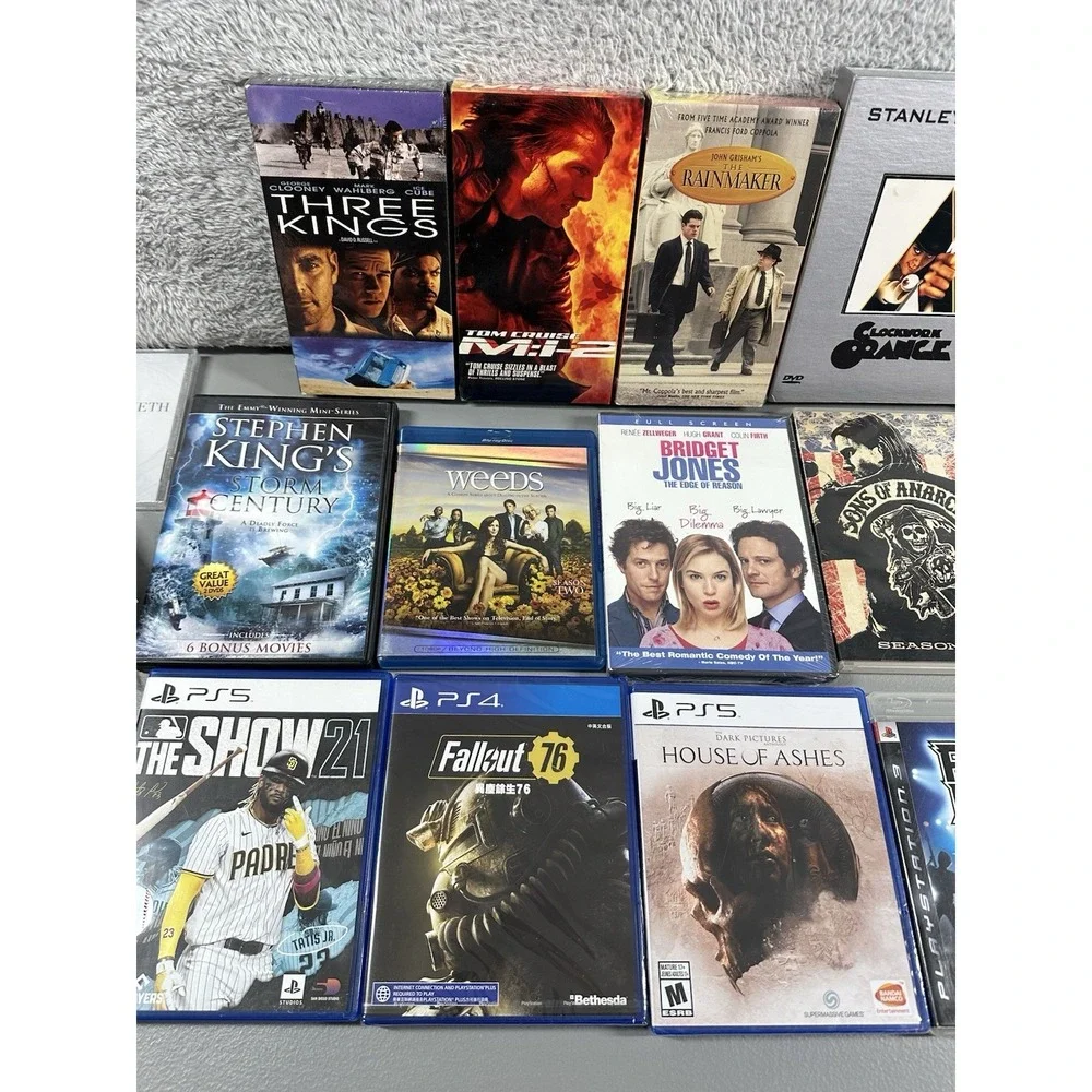 Media Bundle CDs DVD Video Games VHS Movies PC Music‎ Reseller Lot
